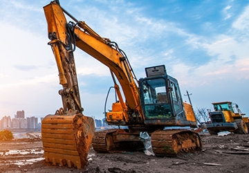 Комплексное применение экскаваторов и свайных машин в городском строительстве